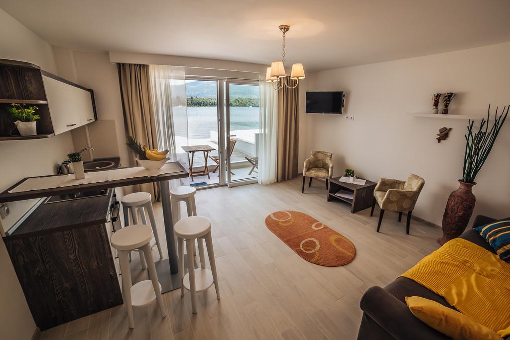 Apartments Harmonia Tivat Ngoại thất bức ảnh